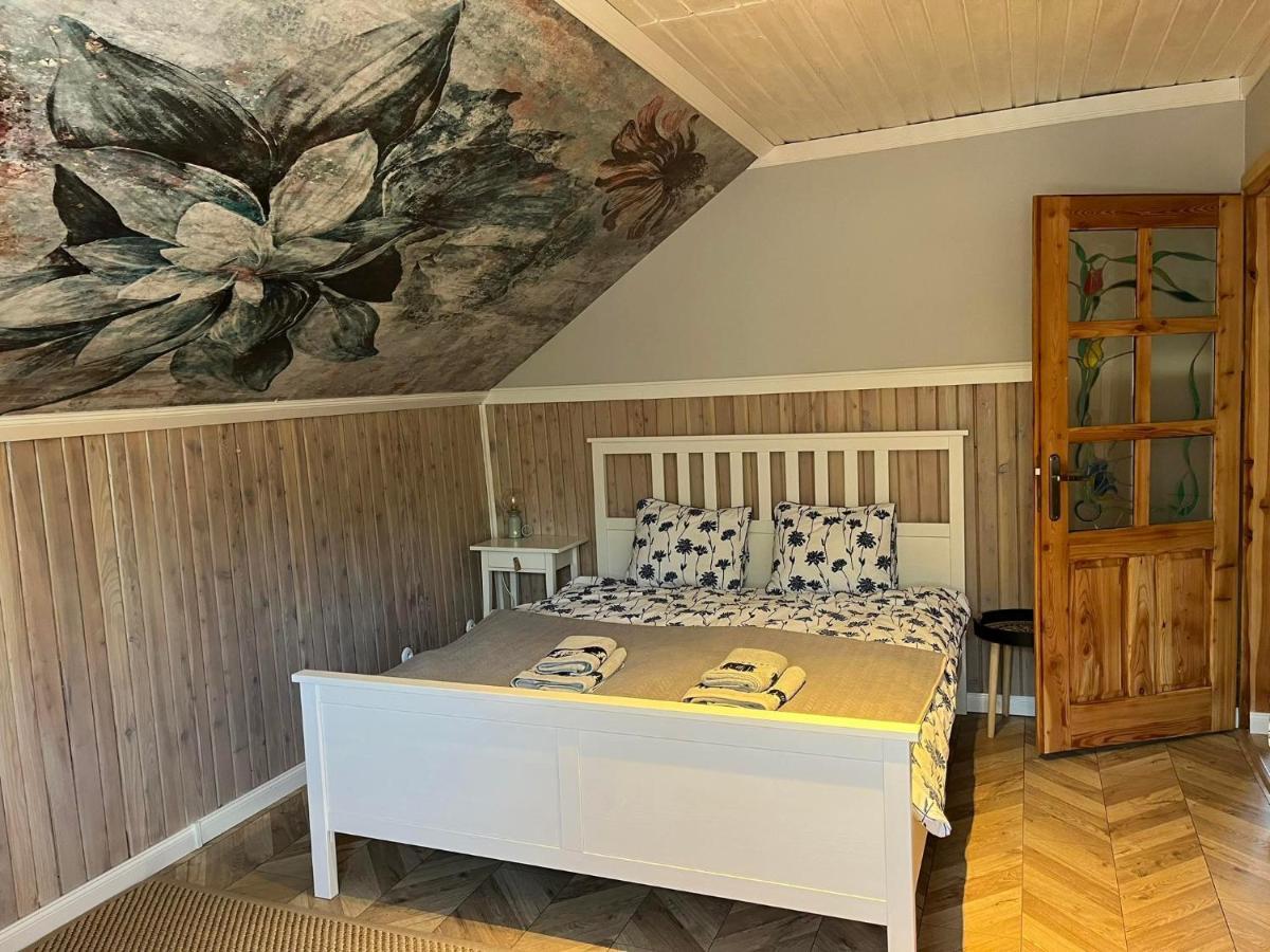 Przystanek Jeziorna 49 Villa Perlino Exteriör bild