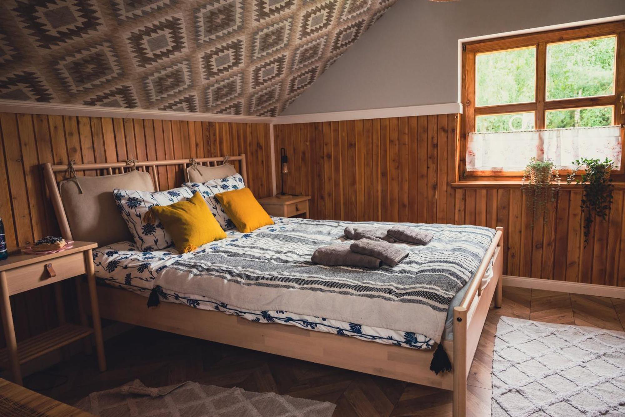 Przystanek Jeziorna 49 Villa Perlino Exteriör bild